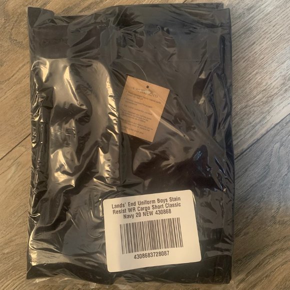 NWT LANDS' END UNIFORM BOY'S STAIN/WRINKLE RESISTANT CARGO SHORT CLASSIC NAVY 20 - Picture 4 of 7